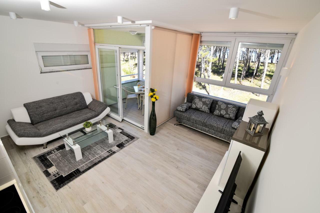 Apartments Laura 1 Privlaka  Exterior foto
